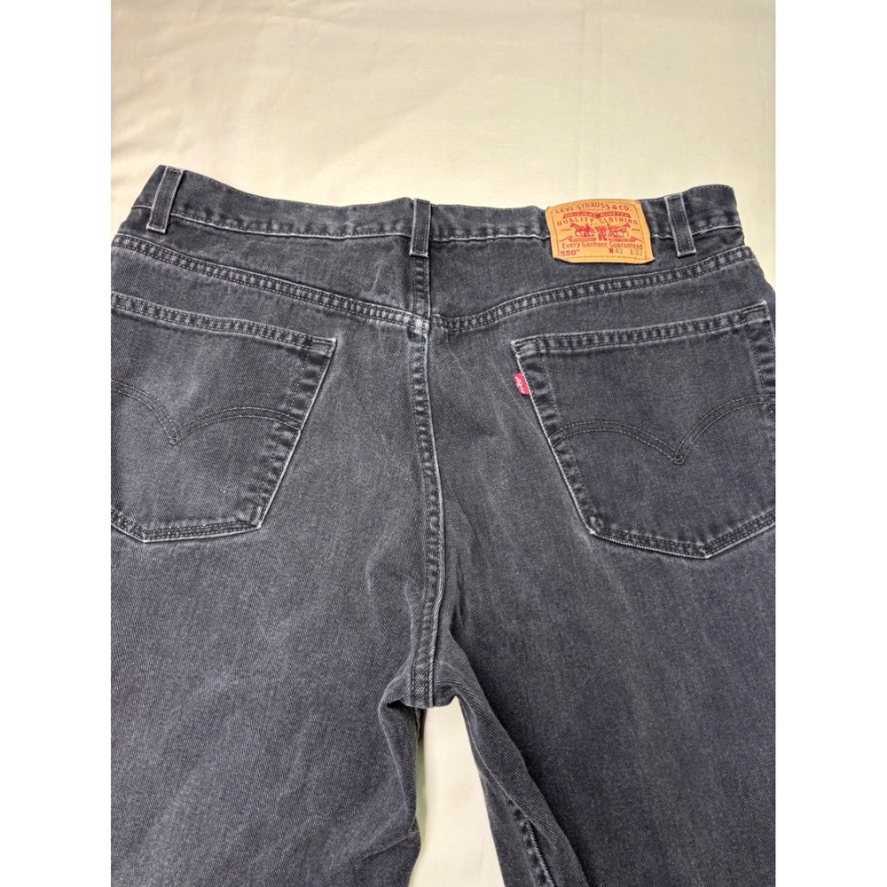 Vintage Levi Strauss 550 Mens Jeans Black Denim Relaxed Fit Size 42x32 July 2000 - Picture 8 of 15